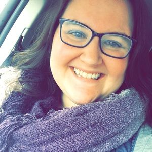 Meet your Posher, Hannah